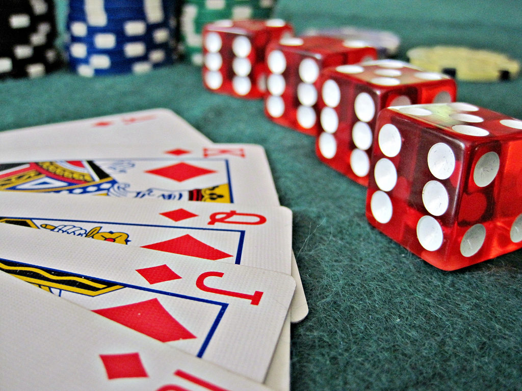 Ten Tips about Online Gambling You Need to use In the Present Day.